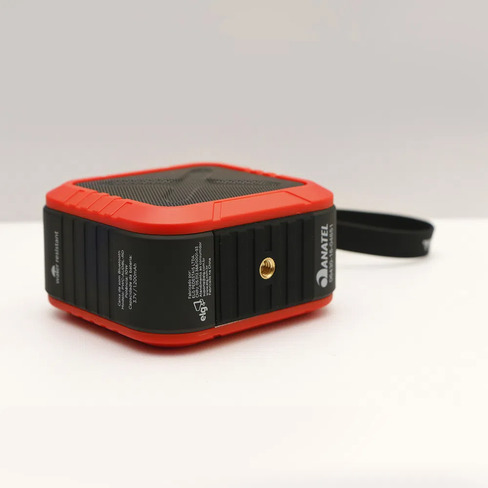 Parlante ELG Red Nose con Bluetooth/IP66
